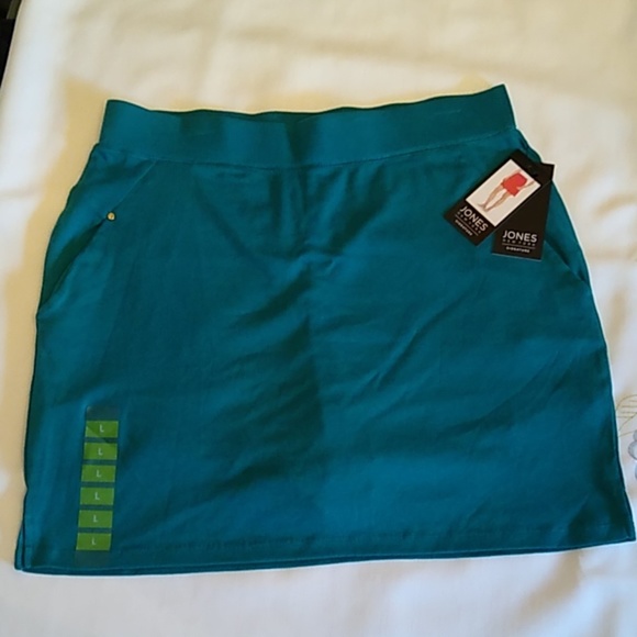 jones of new york skorts